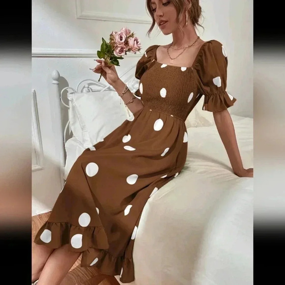 Polka Dot Print Puff Sleeve Shirred Ruffle Hem Dress - Picture 3 of 5